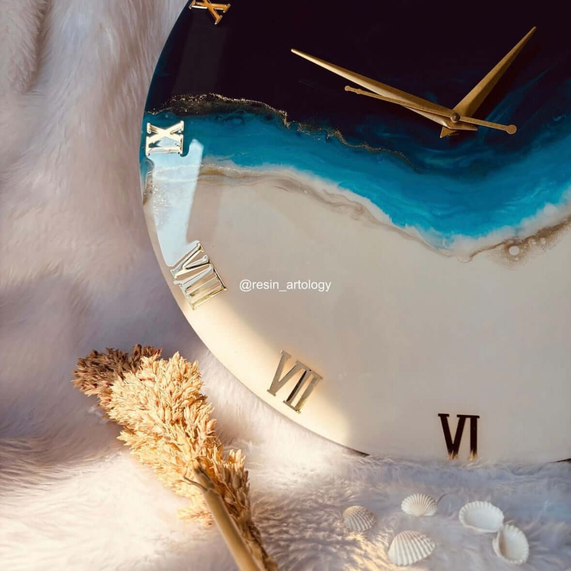 Epoxy Resin Wall Clock | Unique home decor | Housewarming gift - Blue and White Clock