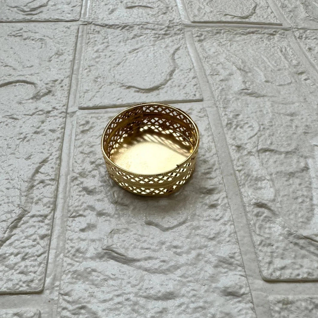 Candle holder / Vatki