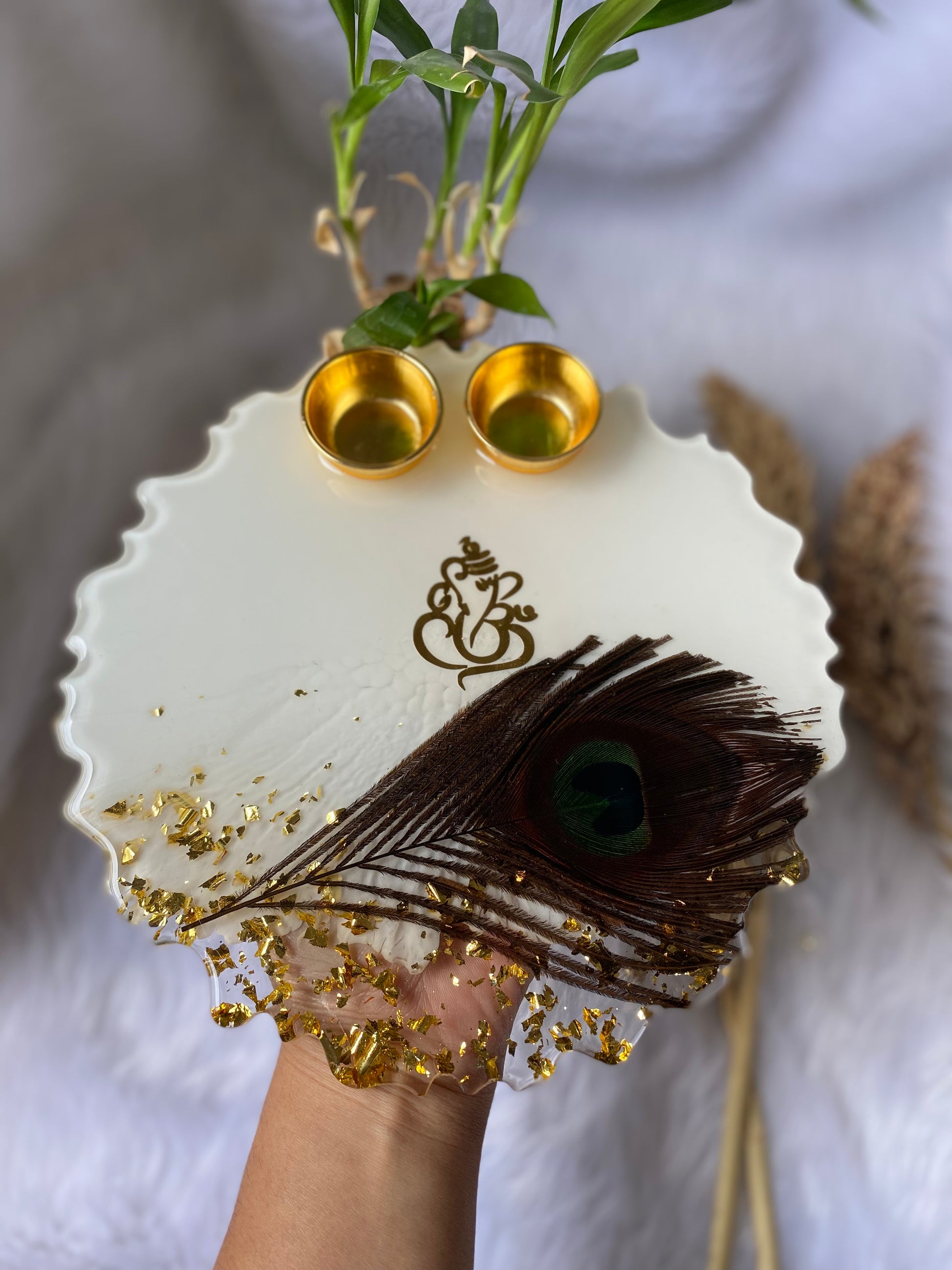 Decorative Resin Thali/Aarti thali/Pooja thali/Diwali Resin thali/House Warming Gifts/Religious Gifts/ Resin Morpankh Pooja Thali/ White and Golden