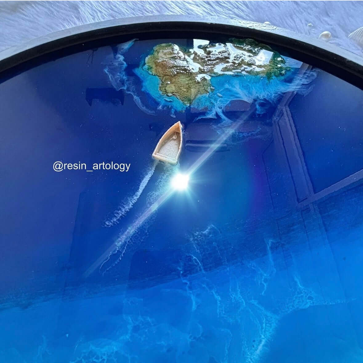 Epoxy Resin Wall Frame | Unique home decor | Housewarming gift - Ocean Theme - Frame