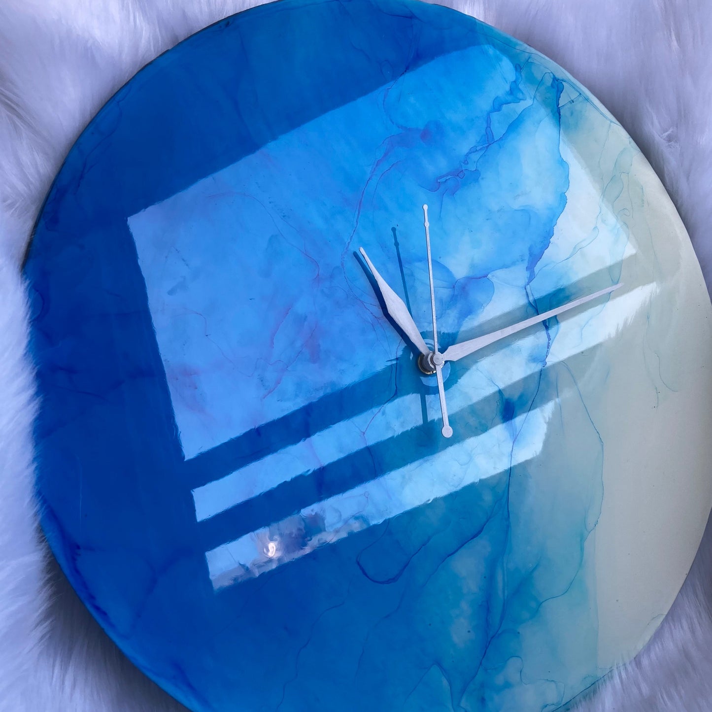 Epoxy Resin Wall Clock | Unique home decor | Housewarming gift - Blue and White Clock