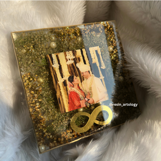 Resin Flower preservation Frame -Resin Varmala Preservatio - Personalized Gift - Customized with Your Photos and Text - Size 8/8 Inches