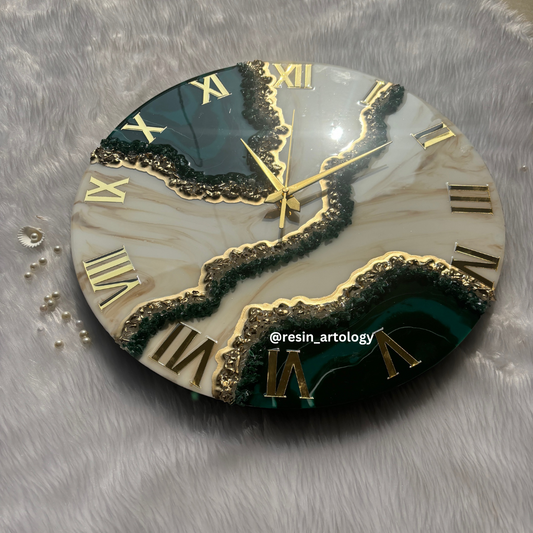 Epoxy Resin Wall Clock | Unique home decor | Housewarming gift - Green Geode Clock
