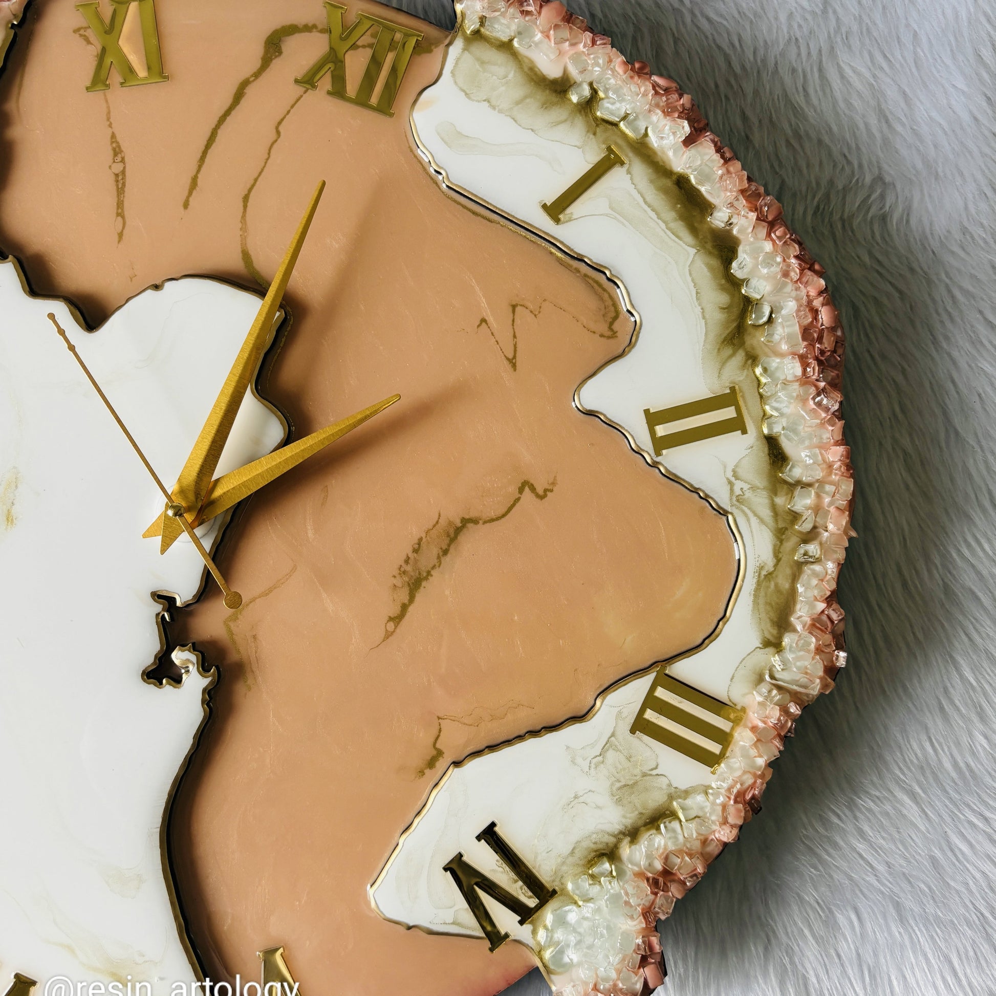 Epoxy Resin Wall Clock | Unique home decor | Housewarming gift - Peach Geode Clock