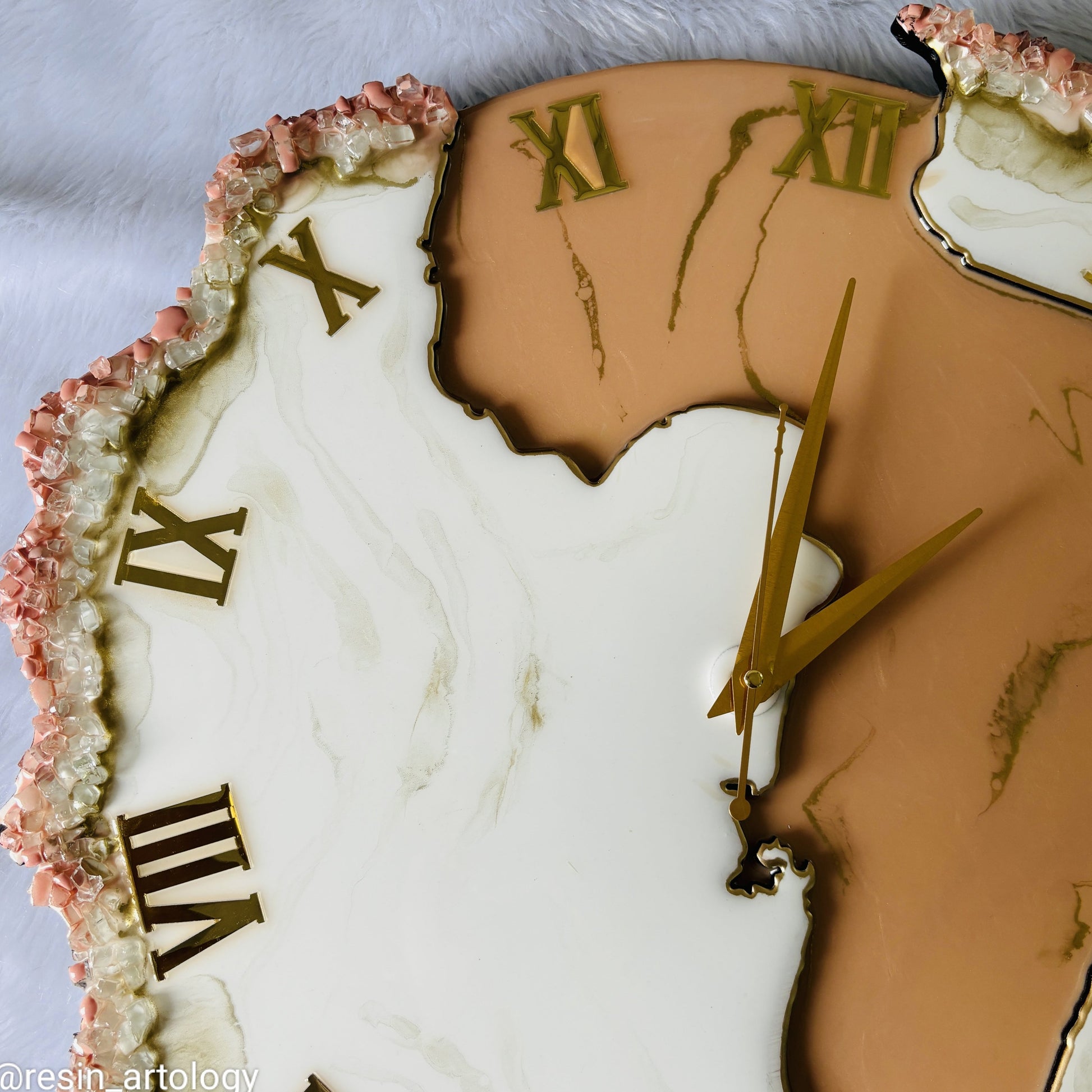 Epoxy Resin Wall Clock | Unique home decor | Housewarming gift - Peach Geode Clock