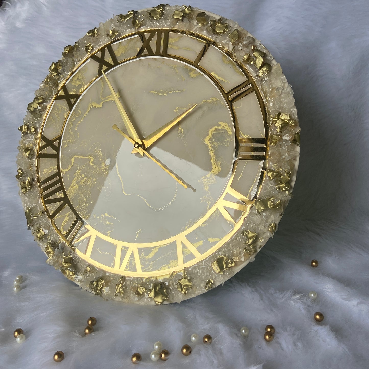 Epoxy Resin Wall Clock | Unique home decor | Housewarming gift - Golden Geode Clock