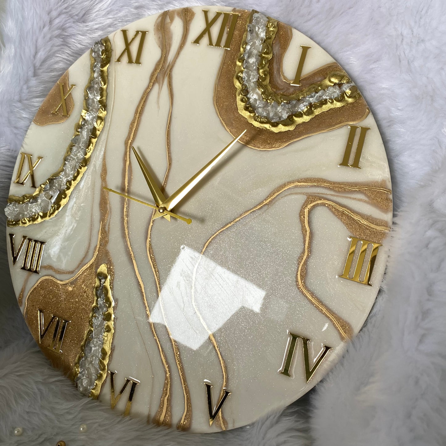 Epoxy Resin Wall Clock | Unique home decor | Housewarming gift - Golden Geode Clock