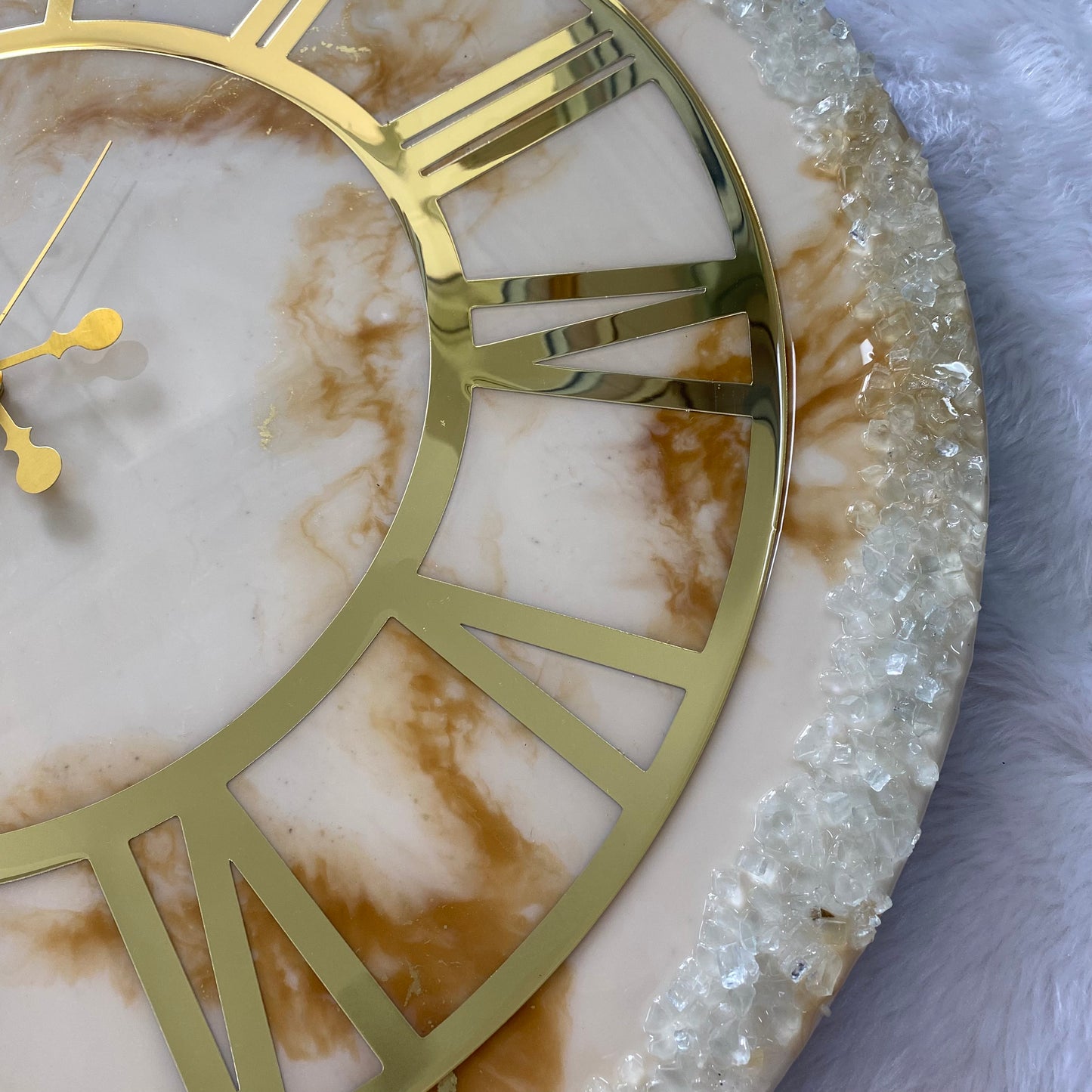 Epoxy Resin Wall Clock | Unique home decor | Housewarming gift - Golden Geode Clock