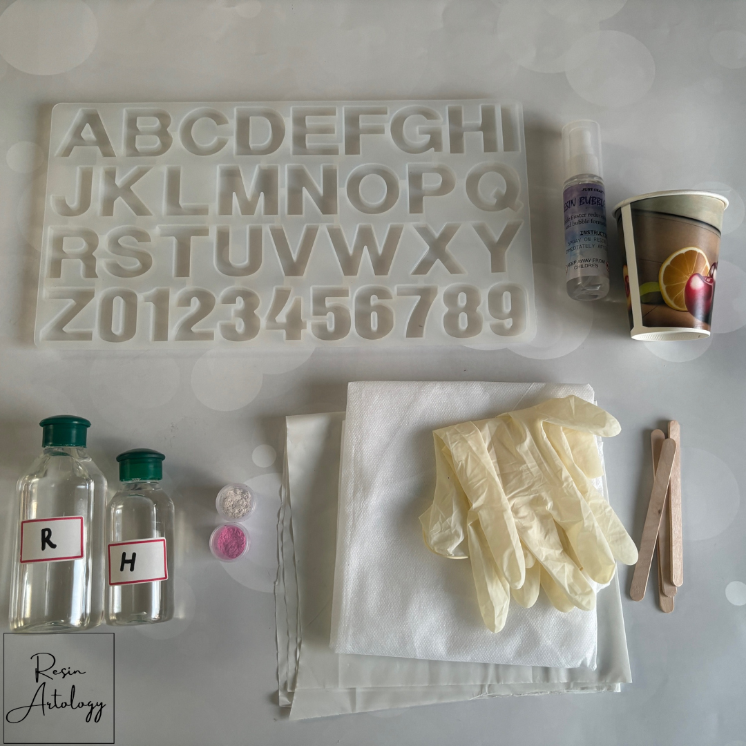 DIY ALPHABET KEYCHAIN MOULD WITH HOLE KIT