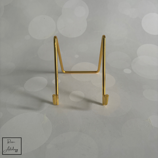 Metal wire stand