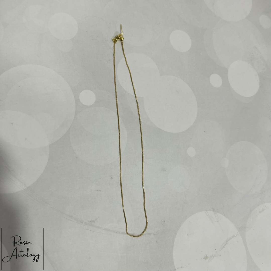 GOLDEN PENDANT CHAIN