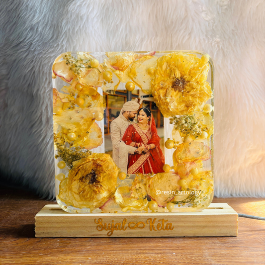 Resin Flower preservation Frame -Resin Varmala Preservatio - Personalized Gift - Customized with Your Photos and Text - Size 6/6 Inches