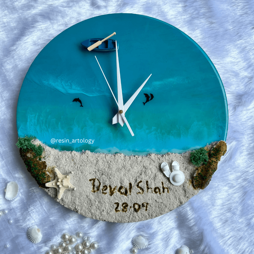 EPOXY RESIN BEACH THEAME CLOCK WITH NAME | UNIQUE HOME DECOR | HOUSEWARMING GIFT - BLUE BEACH WITH WHITE SAND .